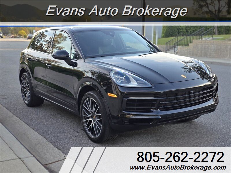 2023 Porsche Cayenne Platinum  