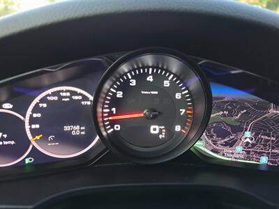 2023 Porsche Cayenne Platinum   - Photo 24 - Thousand Oaks, CA 91360