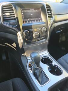 2018 Jeep Grand Cherokee Laredo   - Photo 22 - Thousand Oaks, CA 91360