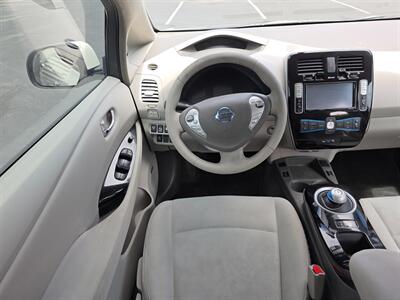 2013 Nissan LEAF S   - Photo 23 - Thousand Oaks, CA 91360