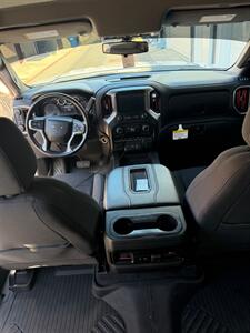 2020 Chevrolet Silverado 1500 RST   - Photo 5 - Costa Mesa, CA 92627