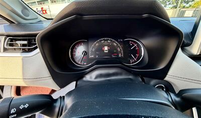 2019 Toyota RAV4 Limited   - Photo 13 - Costa Mesa, CA 92627
