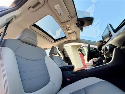 2019 Toyota RAV4 Limited   - Photo 24 - Costa Mesa, CA 92627
