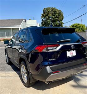 2019 Toyota RAV4 Limited   - Photo 7 - Costa Mesa, CA 92627