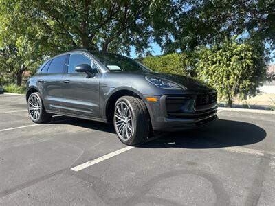 2024 Porsche Macan   - Photo 32 - Costa Mesa, CA 92627