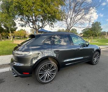 2024 Porsche Macan   - Photo 4 - Costa Mesa, CA 92627