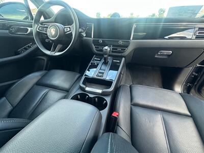 2024 Porsche Macan   - Photo 12 - Costa Mesa, CA 92627