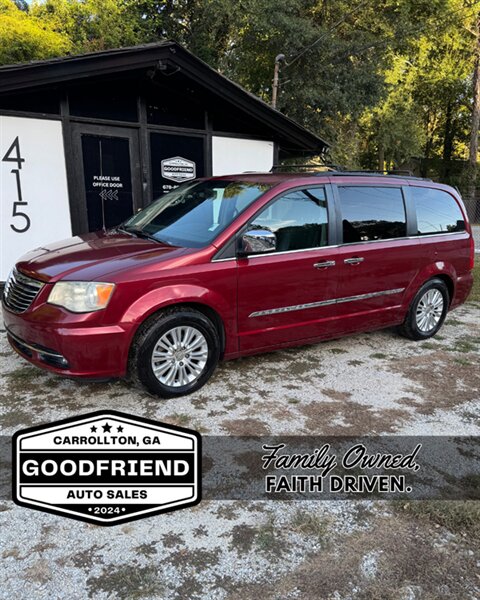 2013 Chrysler Town & Country Touring-L  