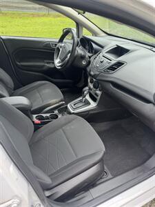 2015 Ford Fiesta SE - Photo 10 - Carrollton, GA 30117