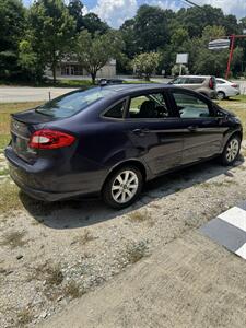 2012 Ford Fiesta SE - Photo 4 - Carrollton, GA 30117