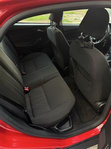 2017 Ford Focus SE - Photo 9 - Carrollton, GA 30117