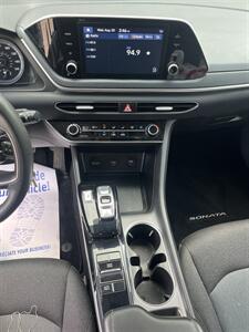 2021 Hyundai SONATA SE   - Photo 10 - Carrollton, GA 30117