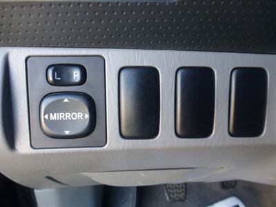 2008 Toyota Tacoma X-Runner V6   - Photo 31 - San Fernando, CA 91340