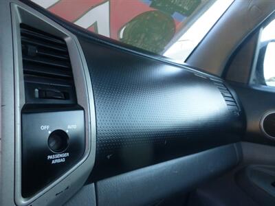 2008 Toyota Tacoma X-Runner V6   - Photo 38 - San Fernando, CA 91340
