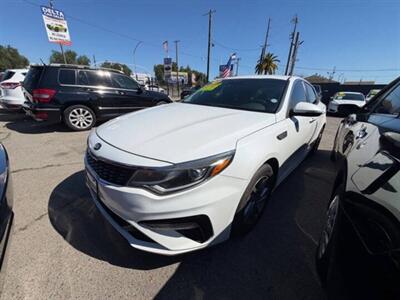 2019 Kia Optima LX   - Photo 5 - San Fernando, CA 91340