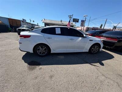2019 Kia Optima LX   - Photo 2 - San Fernando, CA 91340