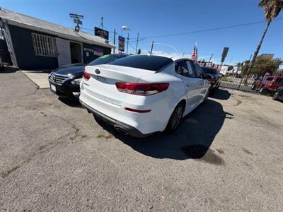 2019 Kia Optima LX   - Photo 3 - San Fernando, CA 91340