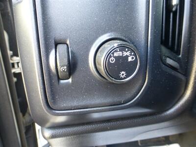 2015 Chevrolet Silverado 3500 Work Truck   - Photo 28 - San Fernando, CA 91340