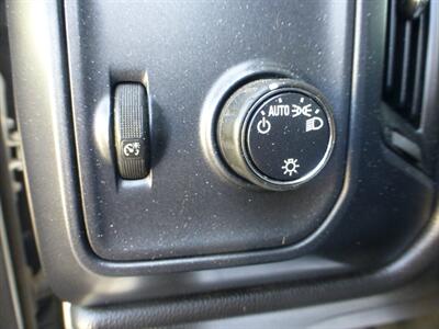 2015 Chevrolet Silverado 3500 Work Truck   - Photo 30 - San Fernando, CA 91340