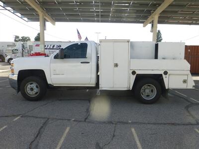 2015 Chevrolet Silverado 3500 Work Truck   - Photo 2 - San Fernando, CA 91340