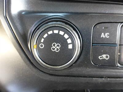 2015 Chevrolet Silverado 3500 Work Truck   - Photo 37 - San Fernando, CA 91340