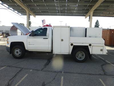 2015 Chevrolet Silverado 3500 Work Truck   - Photo 13 - San Fernando, CA 91340