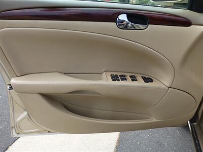 2006 Buick Lucerne CX   - Photo 27 - San Fernando, CA 91340