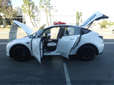 2021 Tesla Model Y Long Range - Photo 26 - San Fernando, CA 91340