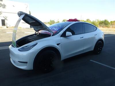 2021 Tesla Model Y Long Range - Photo 13 - San Fernando, CA 91340