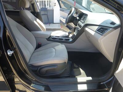 2016 Hyundai SONATA Hybrid SE   - Photo 3 - San Fernando, CA 91340