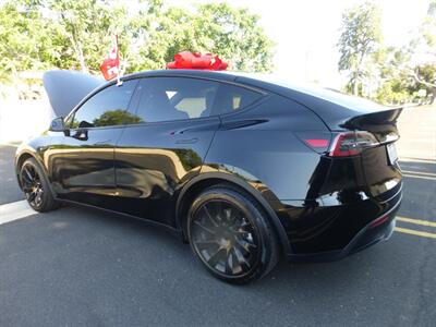 2020 Tesla Model Y Long Range   - Photo 18 - San Fernando, CA 91340