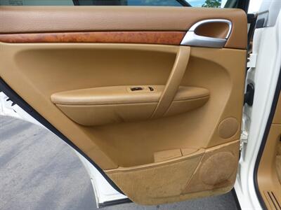 2006 Porsche Cayenne - Photo 48 - San Fernando, CA 91340