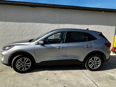 2022 Ford Escape Hybrid SEL - Photo 1 - Dunnellon, FL 34432