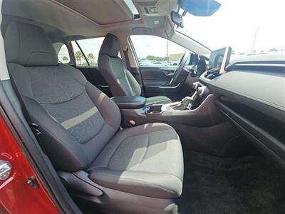 2024 Toyota RAV4 XLE   - Photo 16 - Dunnellon, FL 34432