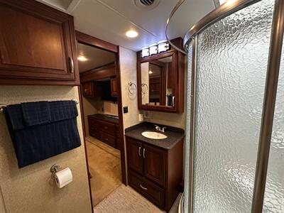 2014 Forest River Birkshire 400QL - Photo 13 - Dunnellon, FL 34432