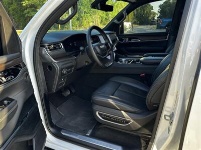 2023 Jeep Grand Wagoneer L 2   - Photo 2 - Dunnellon, FL 34432