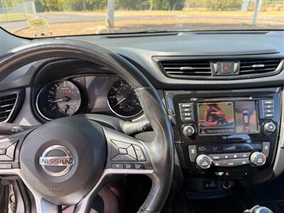 2018 Nissan Rogue SV - Photo 10 - Sacramento, CA 95815