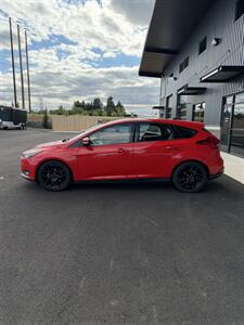 2016 Ford Focus SE   - Photo 4 - Sherwood, OR 97140