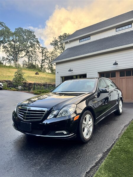 2010 Mercedes-Benz E 550 Luxury 4MATIC  