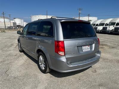 2016 Dodge Grand Caravan SXT   - Photo 2 - Bloomington, CA 92316