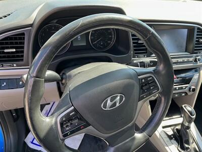 2017 Hyundai ELANTRA SE - Photo 8 - Bloomington, CA 92316