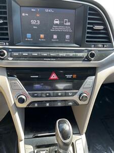 2017 Hyundai ELANTRA SE - Photo 9 - Bloomington, CA 92316