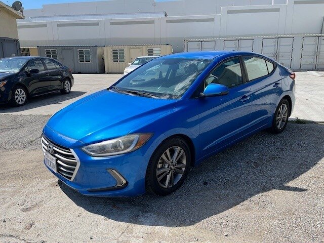 2017 Hyundai ELANTRA SE  