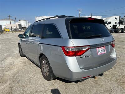 2012 Honda Odyssey EX-L w/Navi - Photo 2 - Bloomington, CA 92316