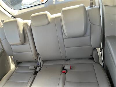 2012 Honda Odyssey EX-L w/Navi - Photo 8 - Bloomington, CA 92316