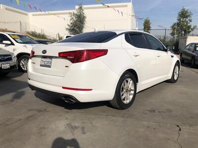 2011 Kia Optima LX - Photo 3 - Bloomington, CA 92316