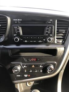 2011 Kia Optima LX - Photo 9 - Bloomington, CA 92316