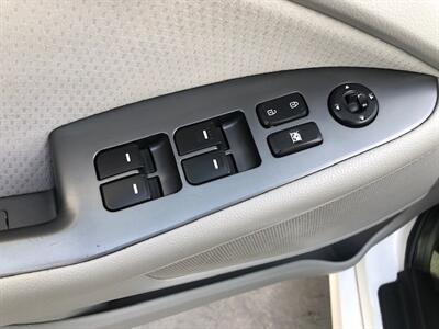 2011 Kia Optima LX - Photo 6 - Bloomington, CA 92316