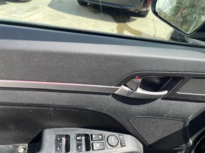 2019 Hyundai ELANTRA SE   - Photo 5 - Bloomington, CA 92316
