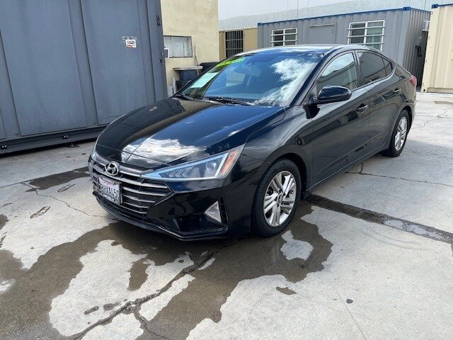 2019 Hyundai ELANTRA SE  